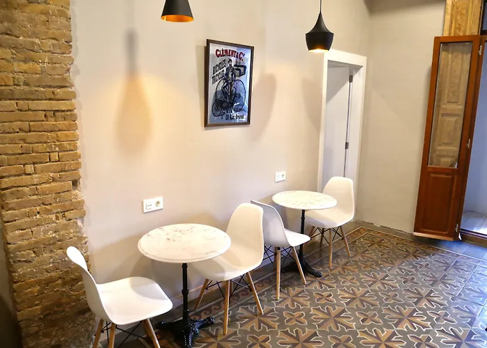 Alojamento de Acomodação e Pequeno-almoço Bird House 3*