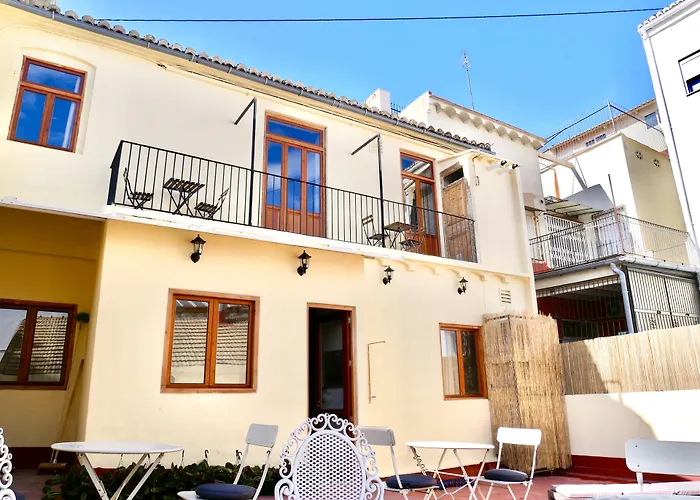 Bird House Alojamento de Acomodação e Pequeno-almoço 3*