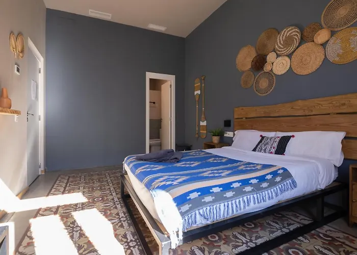 فندق مبيت وإفطار Bird House فالنسيا