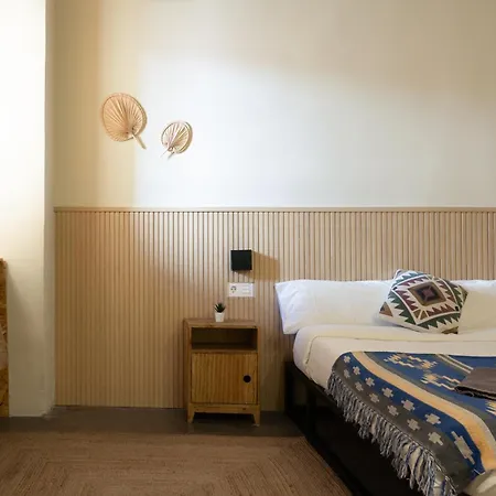 Bird House 3* Валенсия