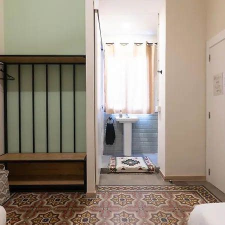 Bird House Nocleg ze śniadaniem Walencja