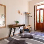 Bird House Bed & Breakfast